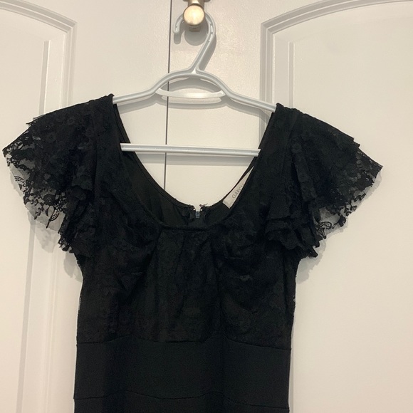 *3 items for $21* Excellent condition Garcia black dress with lace sleeves - Picture 2 of 2